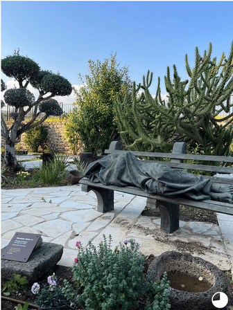 d267ee_48be31a3cf41438da94e0ab36471db71~mv2-1