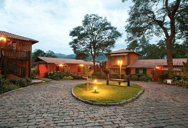 d267ee_657a975fc4db43048028f6dd50fe7c8f~mv2