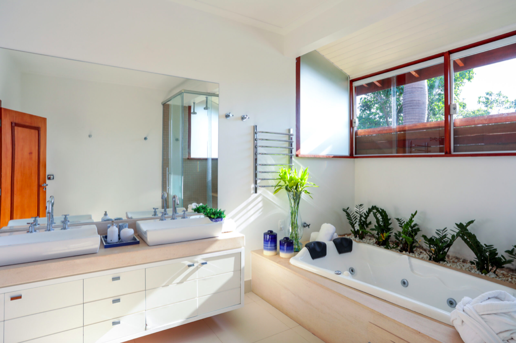 d267ee_6a4456d64f1d45a4a669347f40fa2c28~mv2