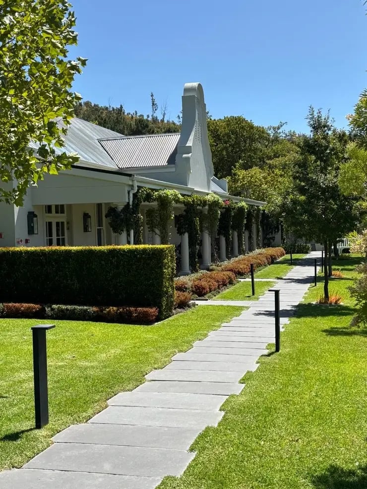 d267ee_a63b77c7ef504adc9584c2414716476f~mv2