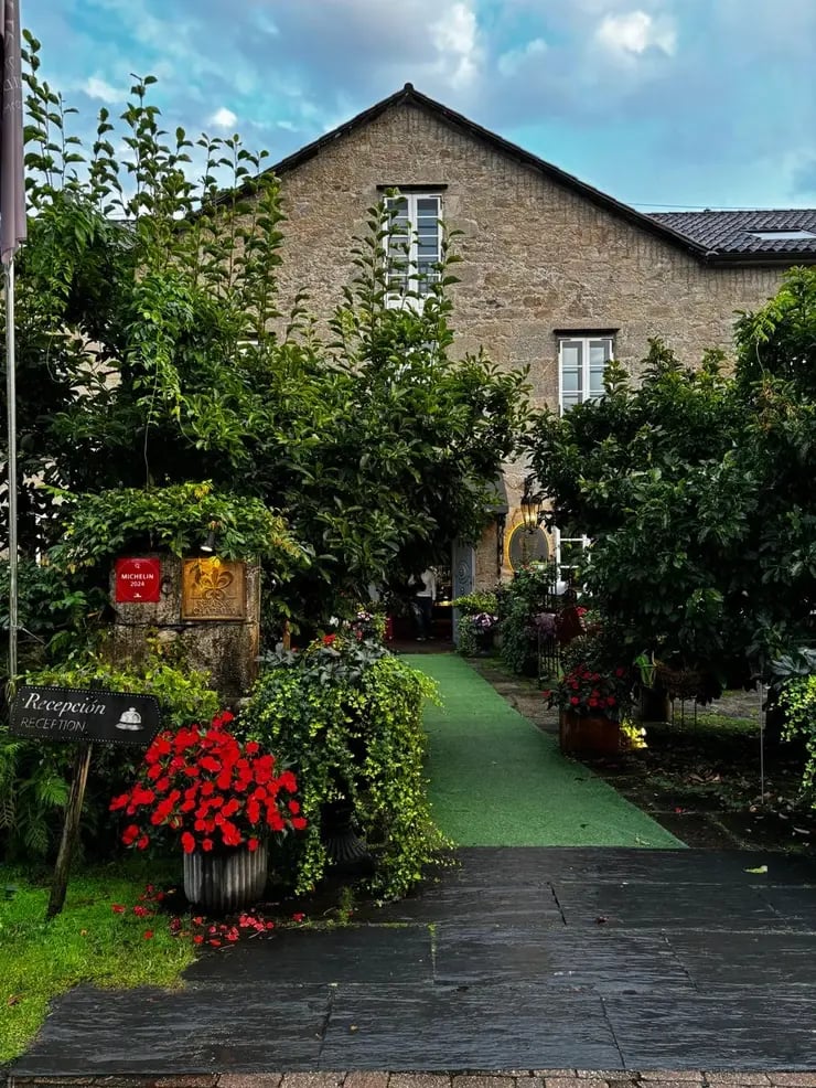 d267ee_b0bf90578a2a4cc58712761c273b82b1~mv2