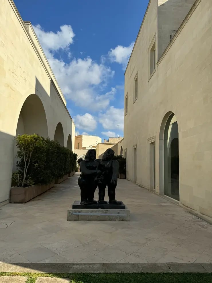 d267ee_dcc56e13512d47619b0558cb3d1b9dc2~mv2